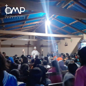 Seminaristas de San Cristóbal-de-misión en la Gran Sabana