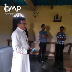 Seminaristas de San Cristóbal-de-misión en la Gran Sabana